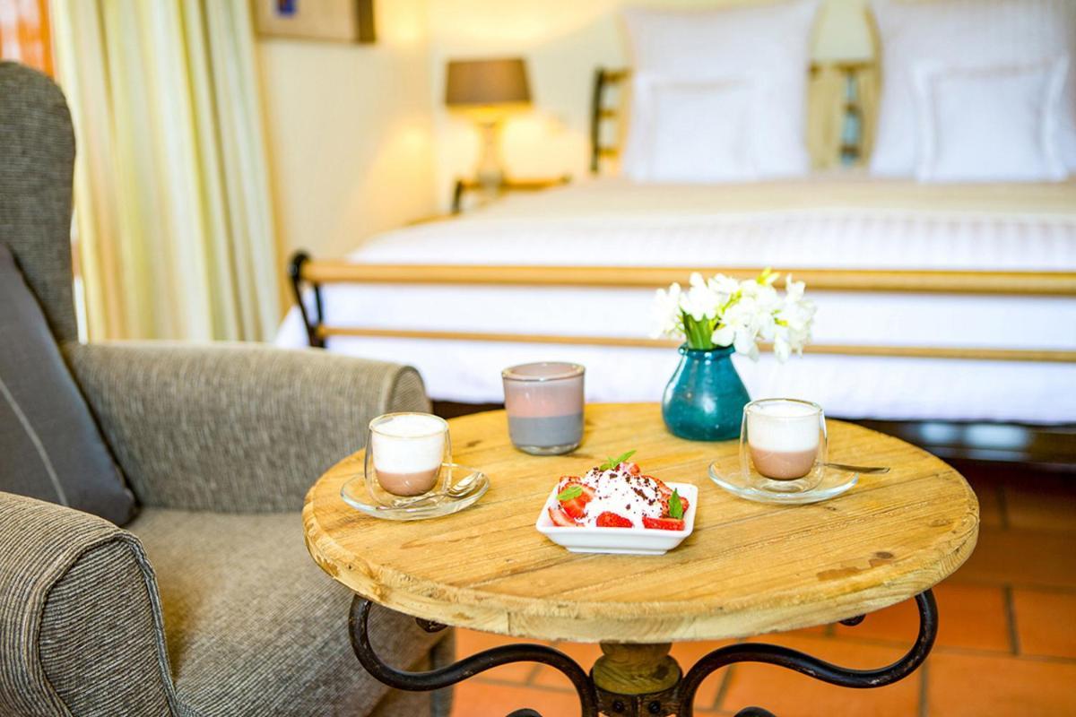Casa Font I Roig Hotel มาเรียเดอลาซาลุต ภายนอก รูปภาพ